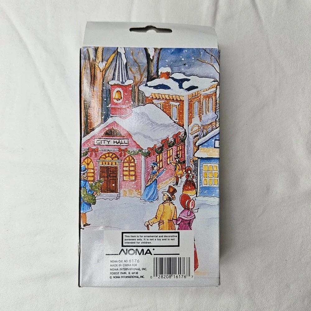 Dickensville‎ Collectables NOMA 6176 Photographer Figurine Christmas Village NEW